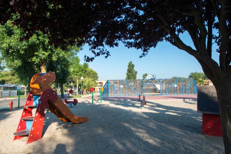 Camping Officiel Siblu La Carabasse Vias Exterior photo