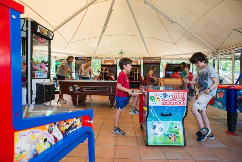 Camping Officiel Siblu La Carabasse Vias Exterior photo