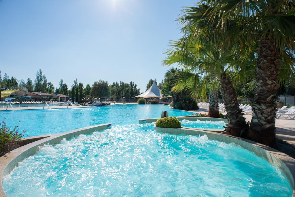 Camping Officiel Siblu La Carabasse Vias Exterior photo